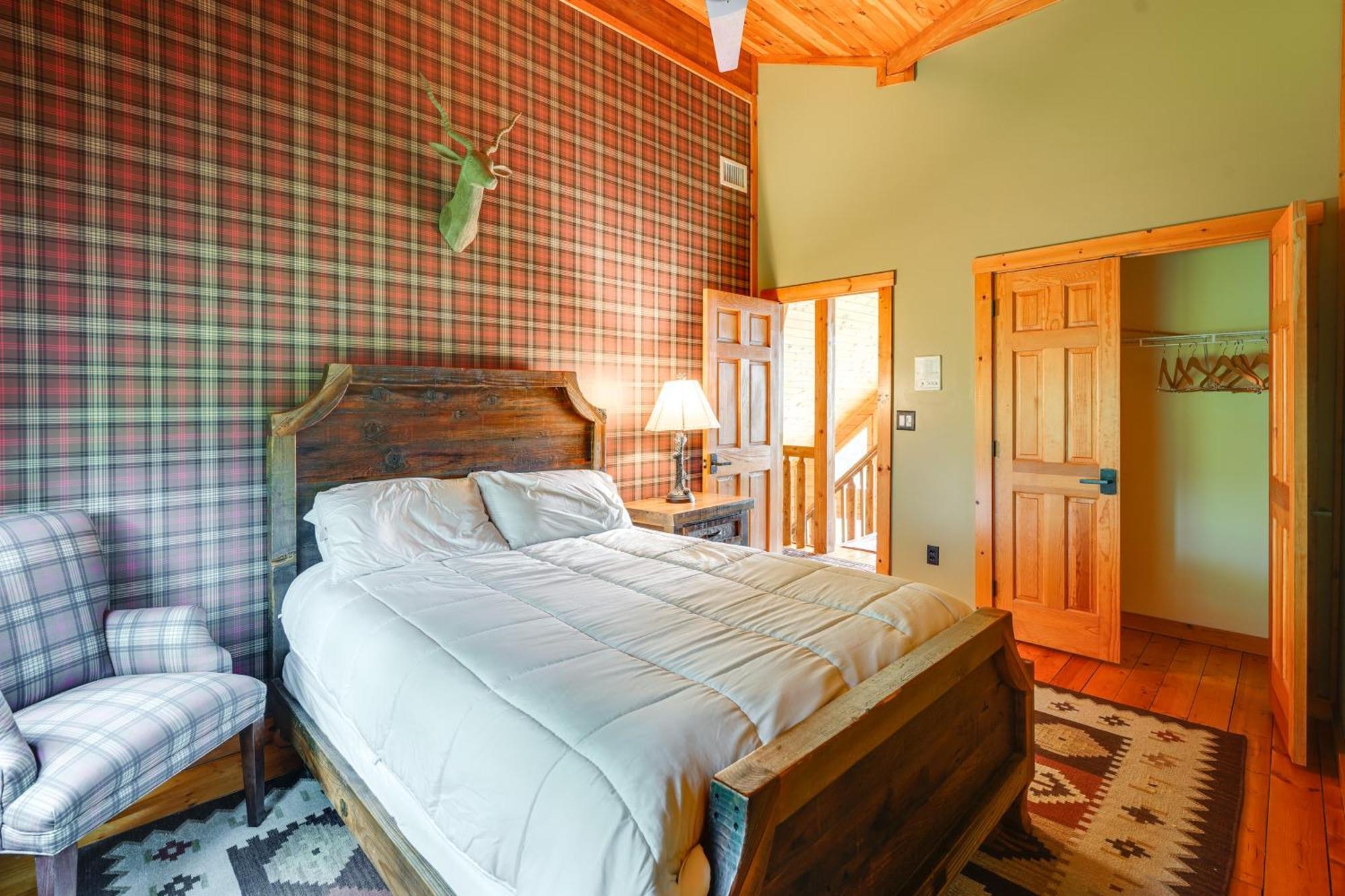 Luxury Log Cabin With Ev Charger And Mtn Views! Blairstown Εξωτερικό φωτογραφία