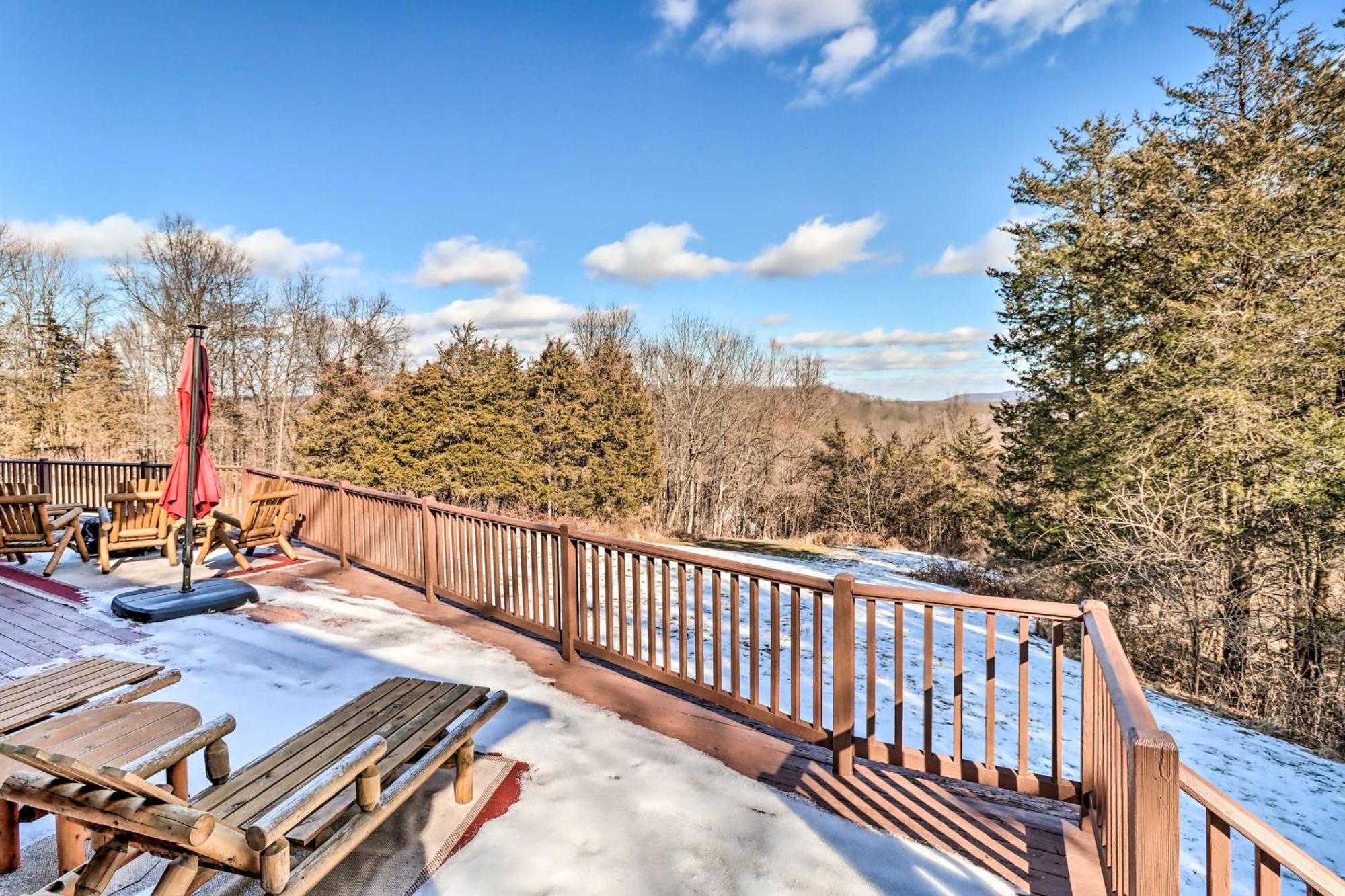 Luxury Log Cabin With Ev Charger And Mtn Views! Blairstown Εξωτερικό φωτογραφία
